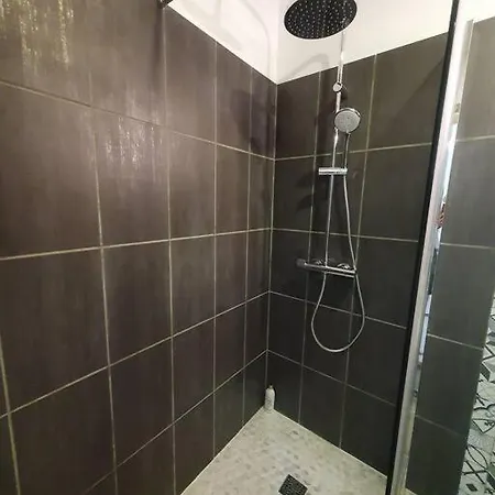 Apartment Superbe Avec Jacuzzi Et Jardin Prives *