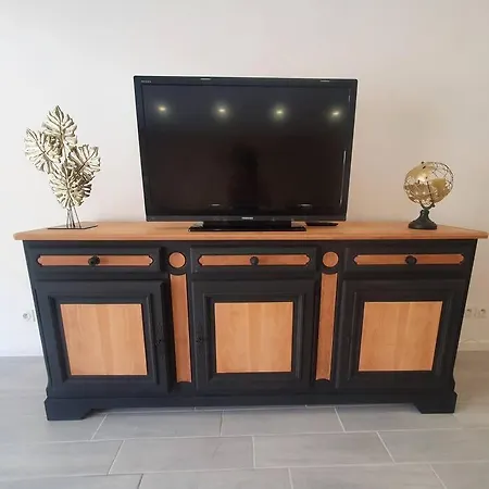 Appartement Superbe Avec Jacuzzi Et Jardin Prives Lamarque